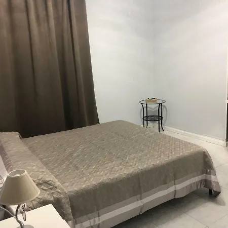 Roma 招待所 圣雷默