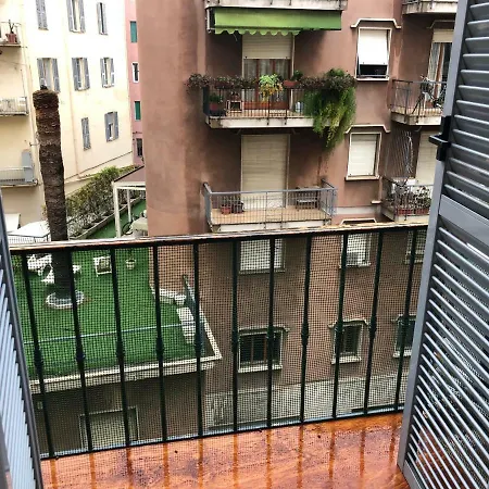 Roma ゲストハウス 3*