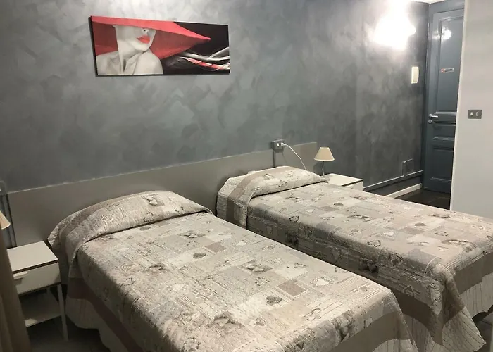 招待所 Roma 圣雷默